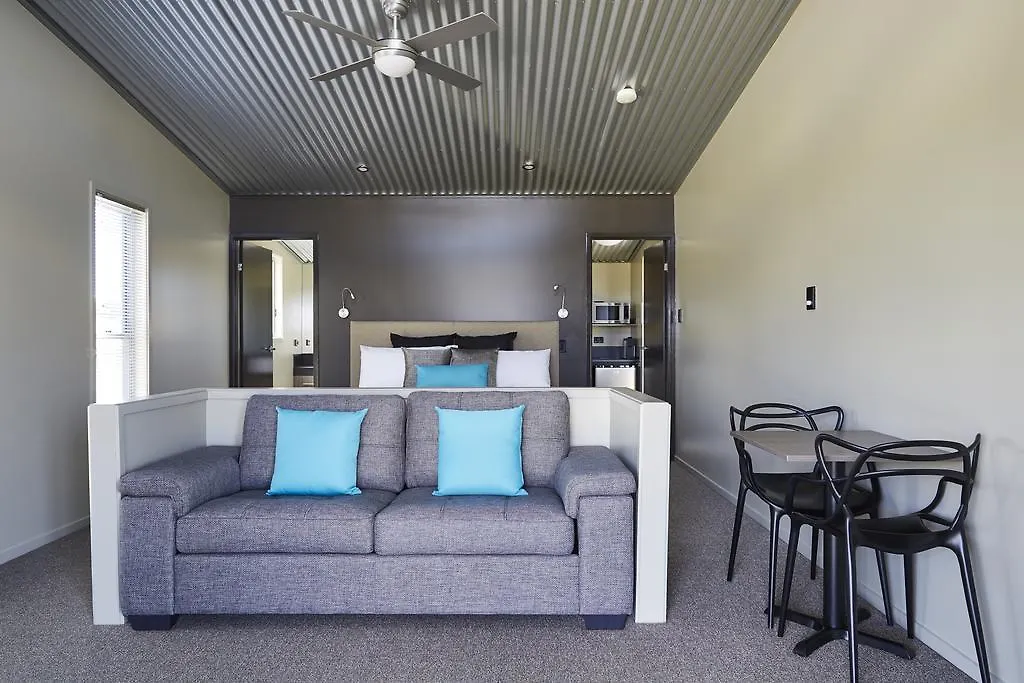 Ridgemill Estate Aparthotel Stanthorpe 4*,  Australia