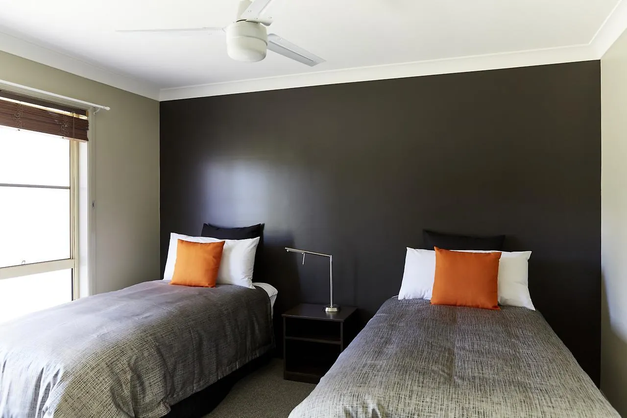 Ridgemill Estate Aparthotel Stanthorpe 4*,
